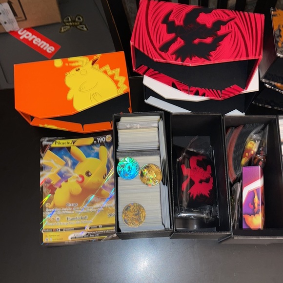 Pokémon and sports cards - Picture 2 of 5